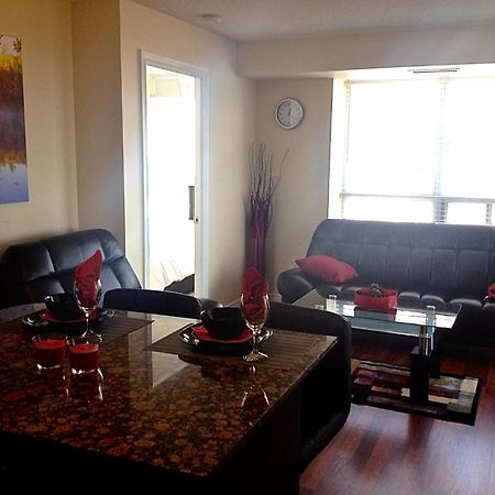 Royal Stays Furnished Apartments - Square One Mississauga Chambre photo