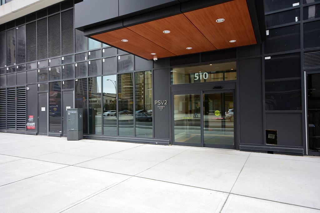 Royal Stays Furnished Apartments - Square One Mississauga Extérieur photo