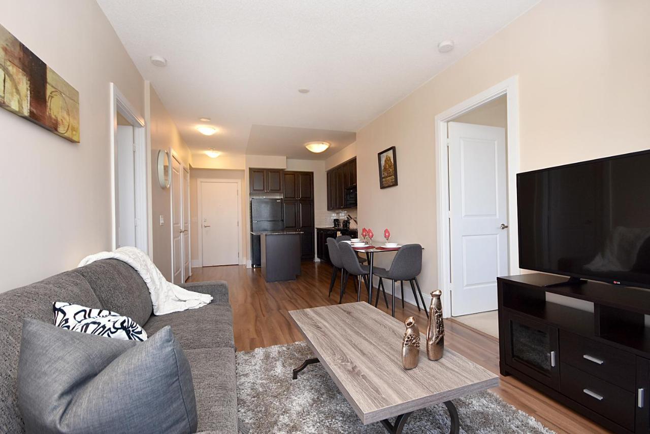 Royal Stays Furnished Apartments - Square One Mississauga Extérieur photo