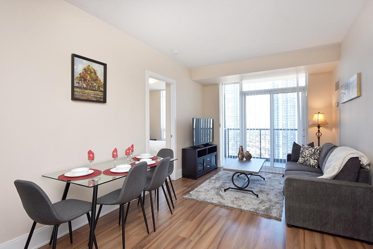 Royal Stays Furnished Apartments - Square One Mississauga Extérieur photo