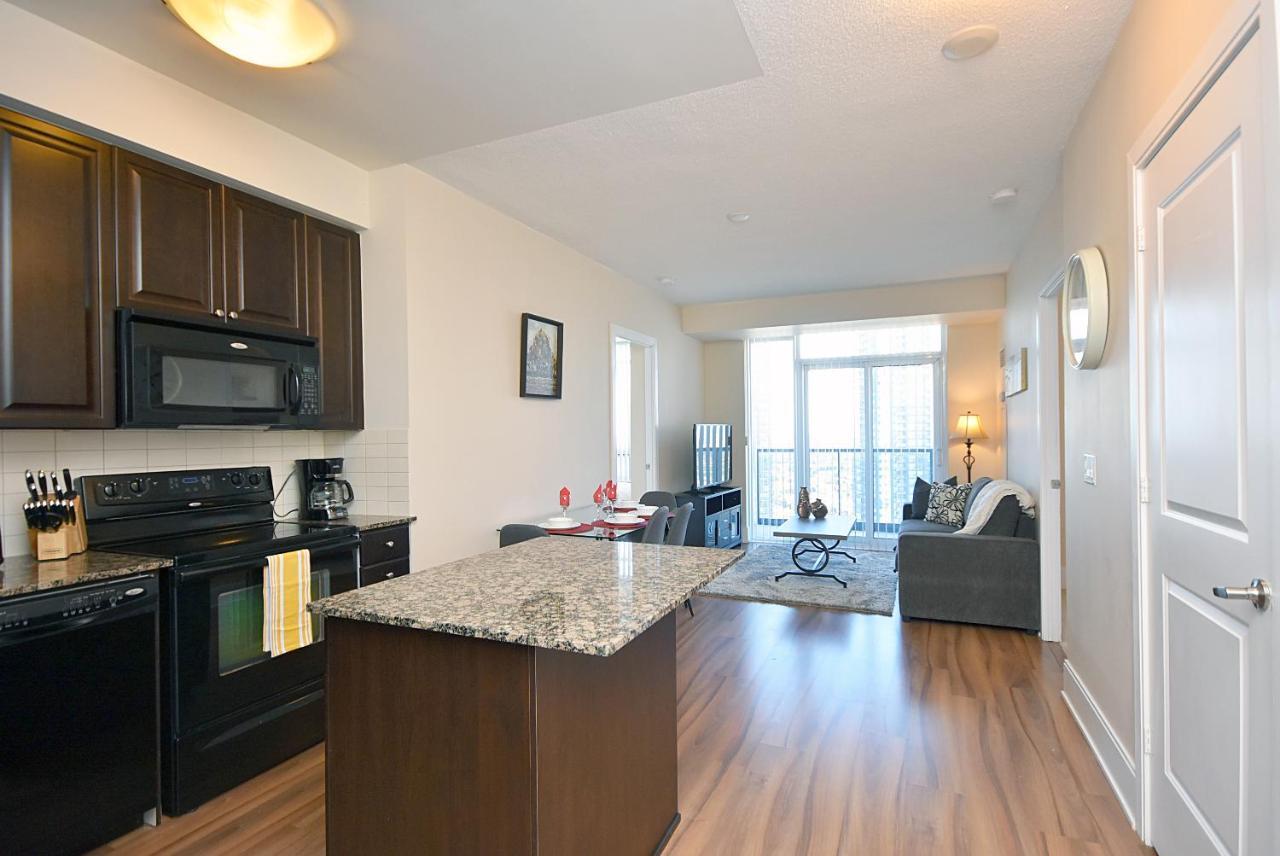 Royal Stays Furnished Apartments - Square One Mississauga Extérieur photo