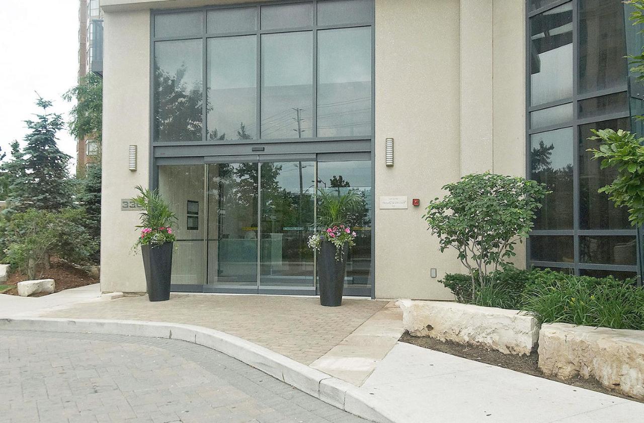 Royal Stays Furnished Apartments - Square One Mississauga Extérieur photo